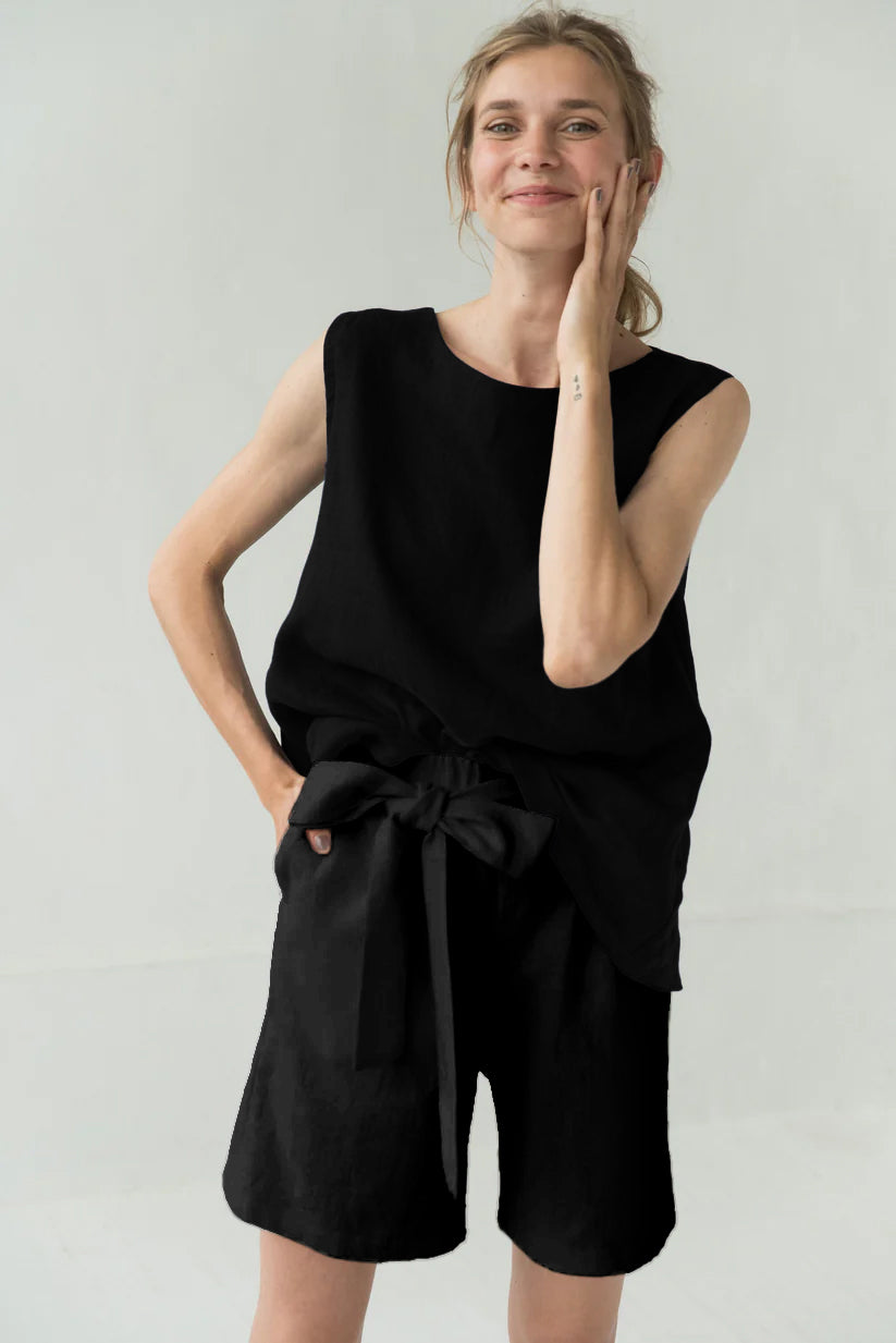 MIX & MATCH — High-Waisted Linen Shorts — Black#Color_Black