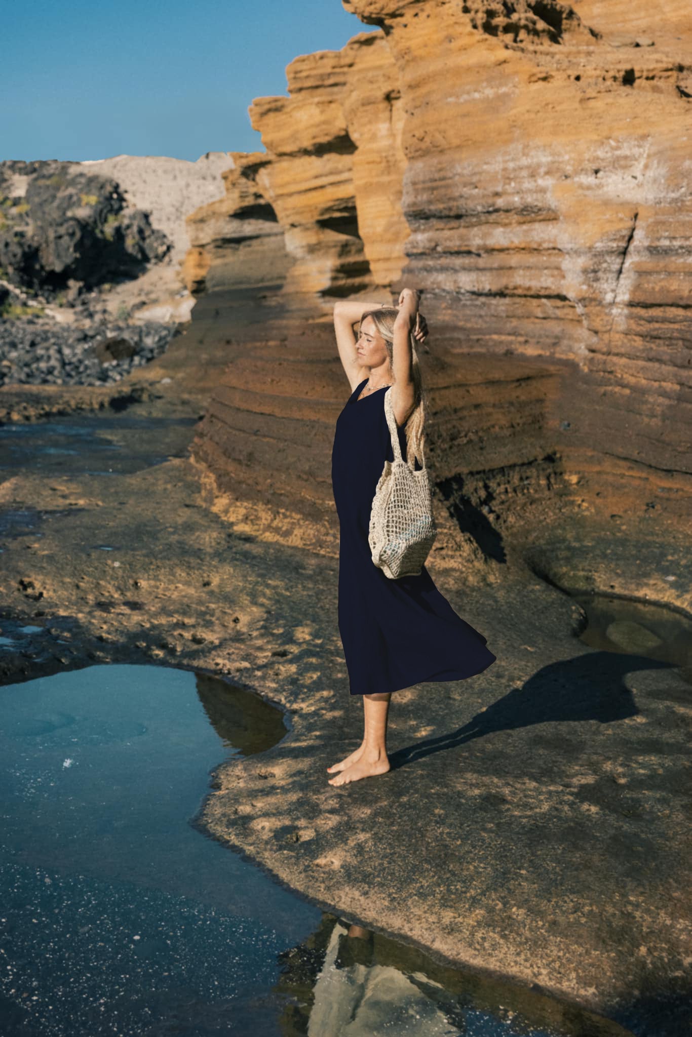 SUNSET — Sleeveless V-Neck Linen Midi Dress — Deep blue#Color_Deep blue