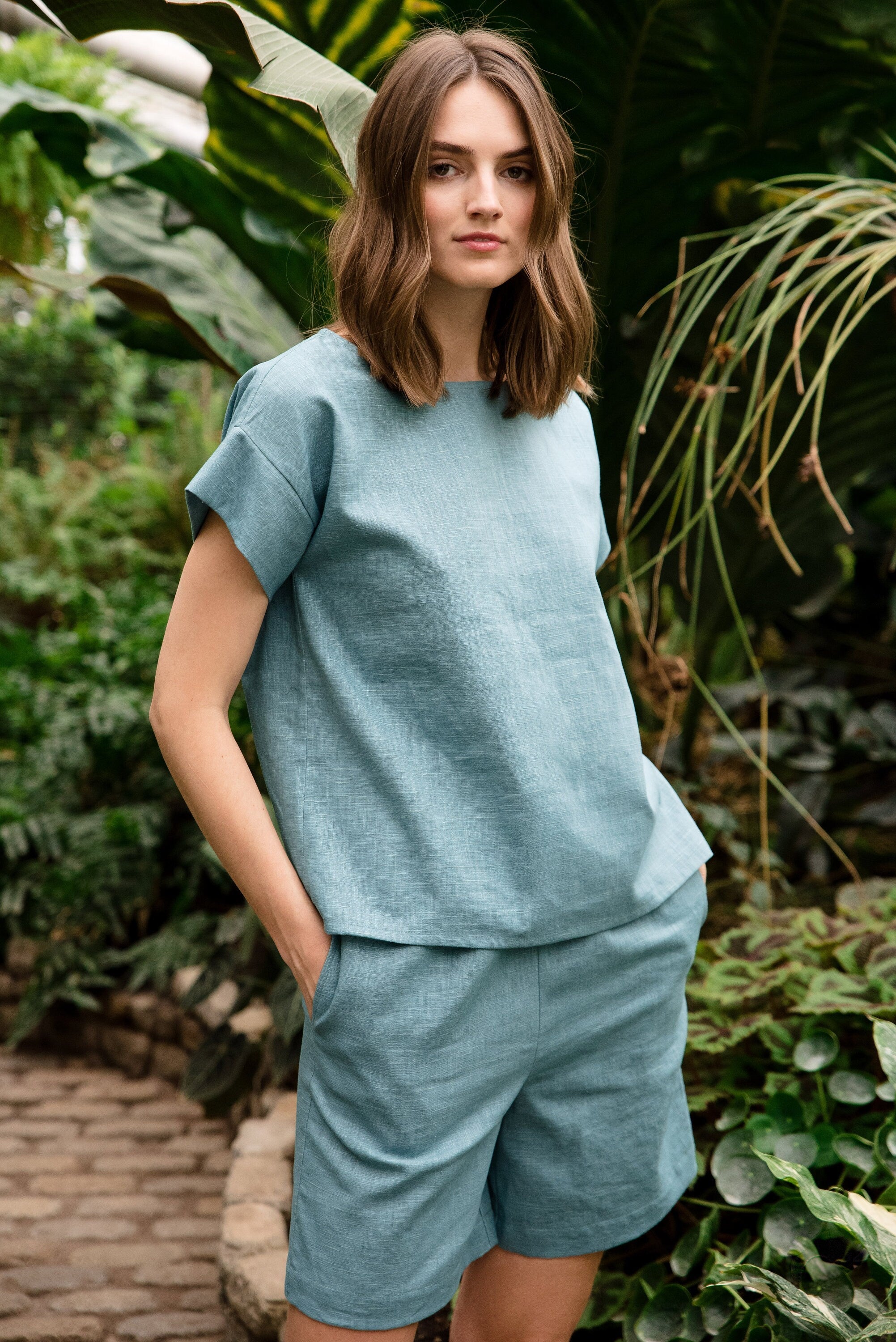 LeMuse pellavashortsit SIMPLICITY, Cerise, XS