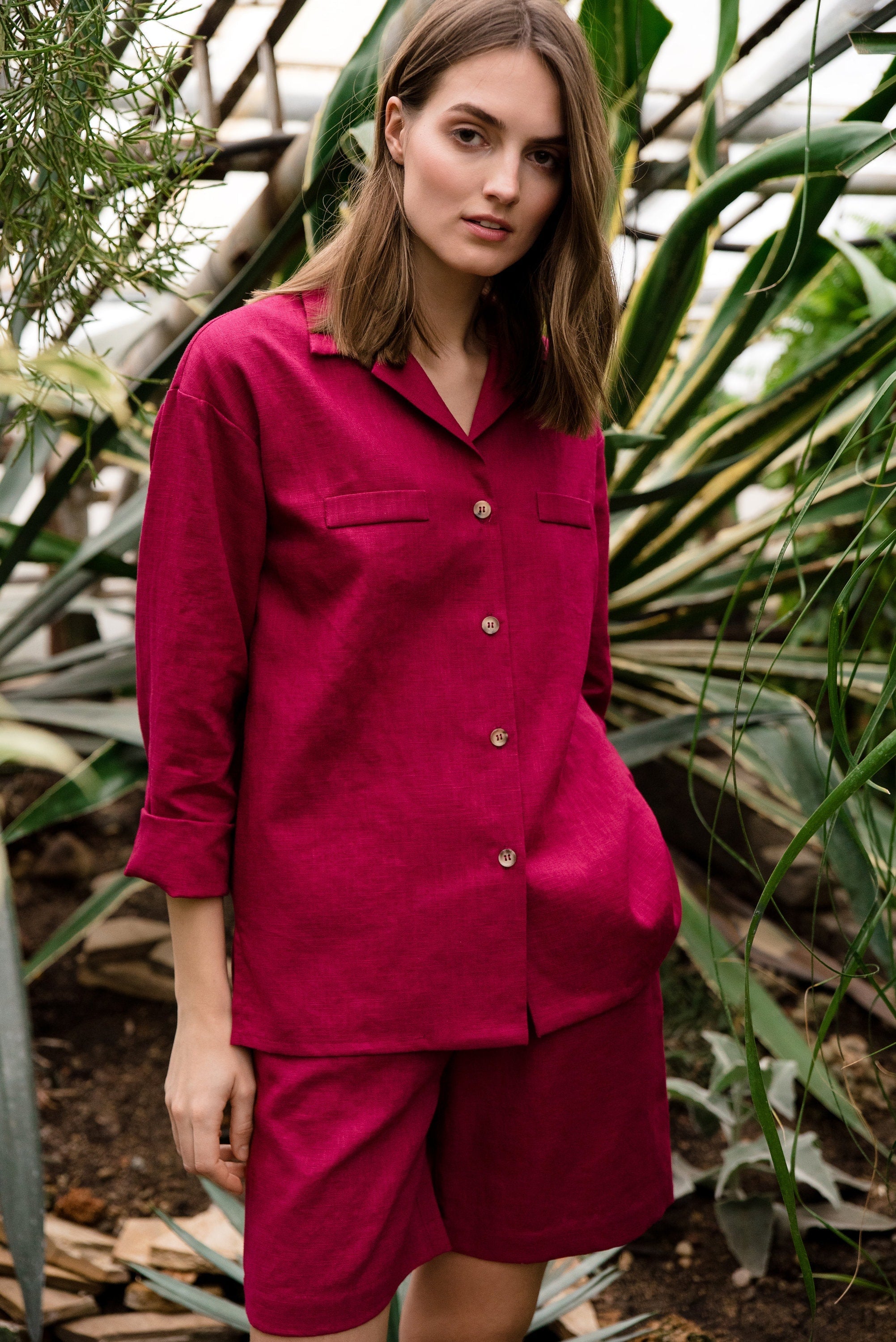 LeMuse linen shorts SIMPLICITY, Cerise, XS