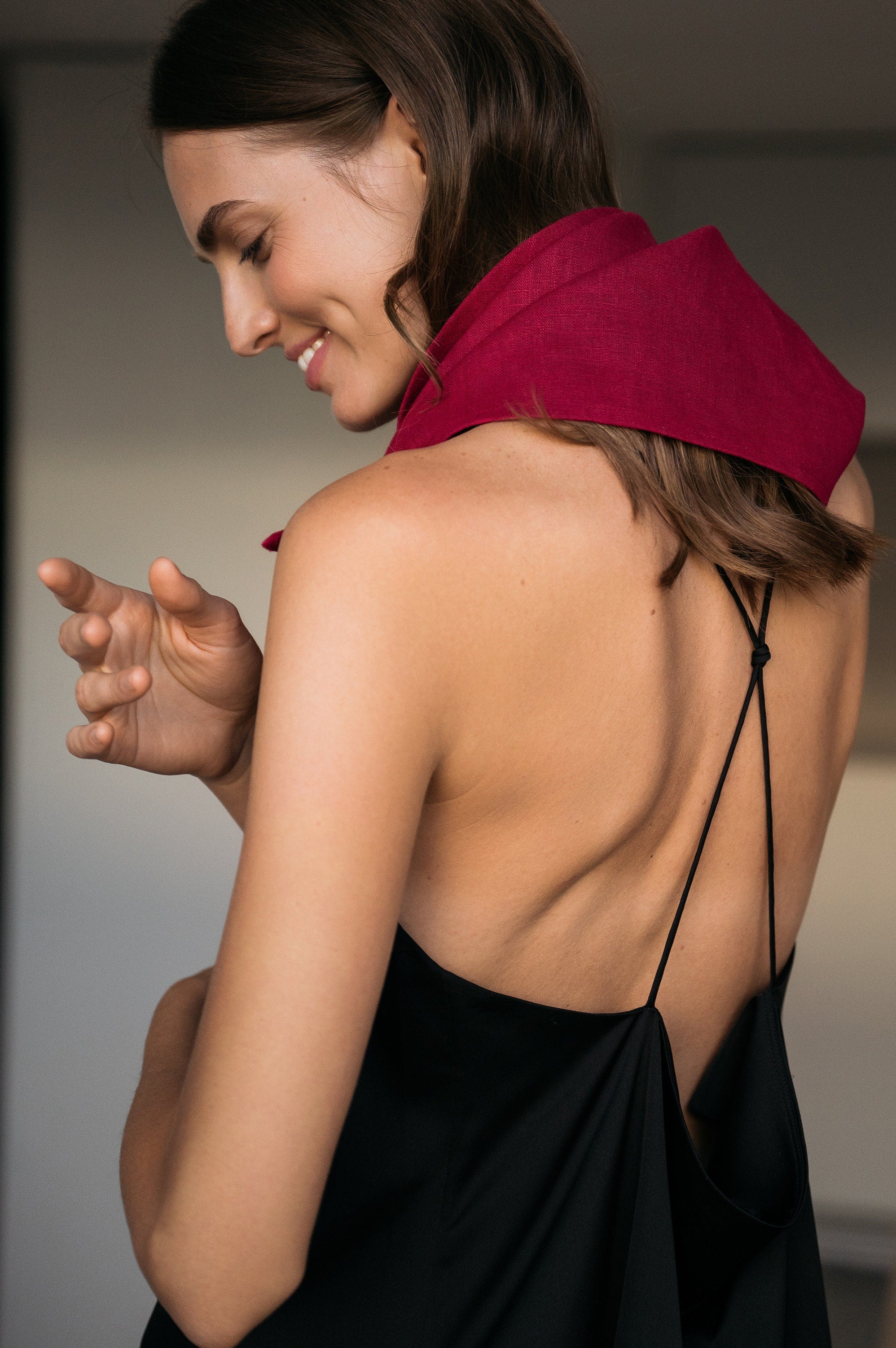 NATURE — Cerise Linen Bandana