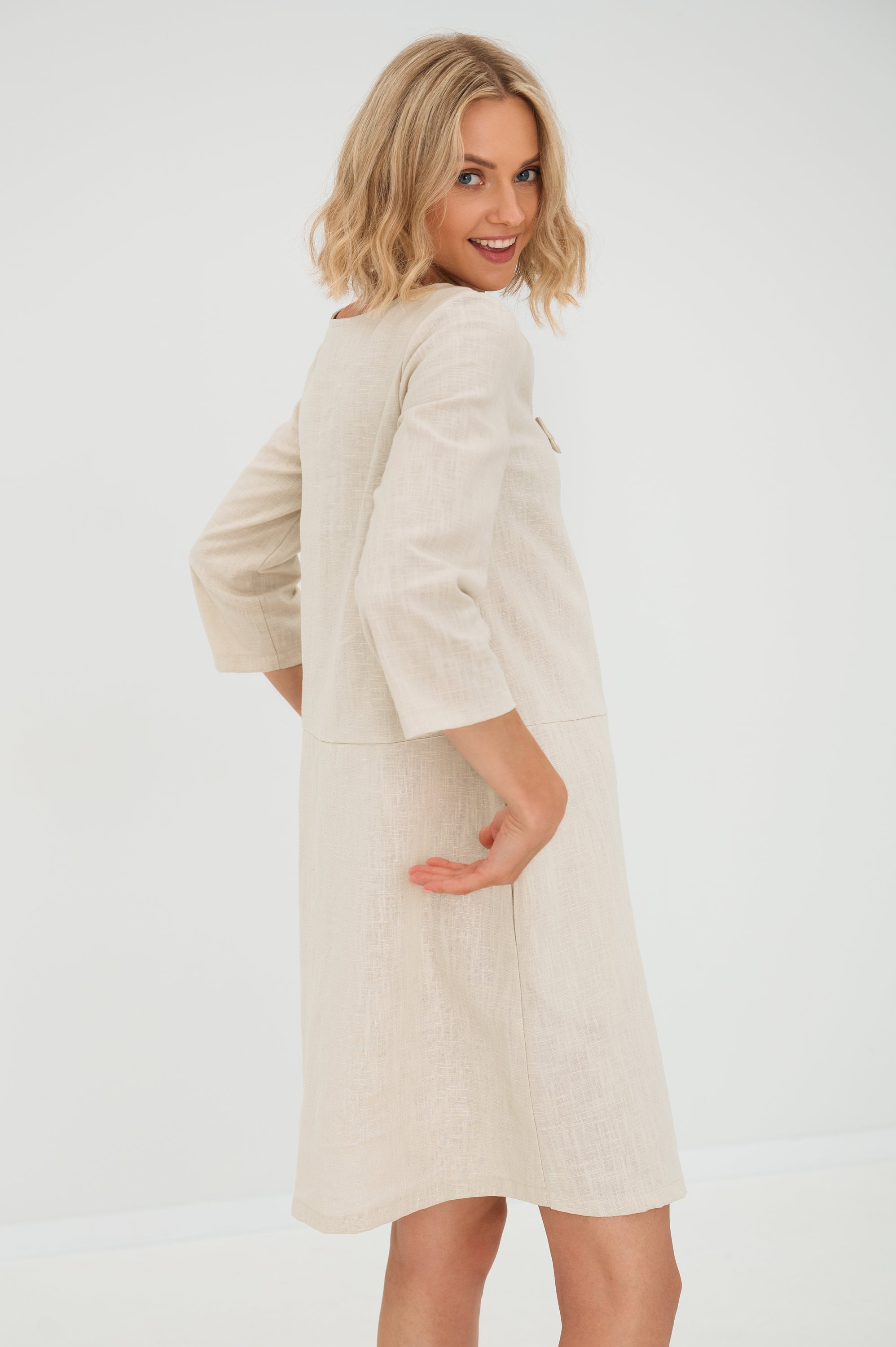 SUN — Robe en lin délavé à col V