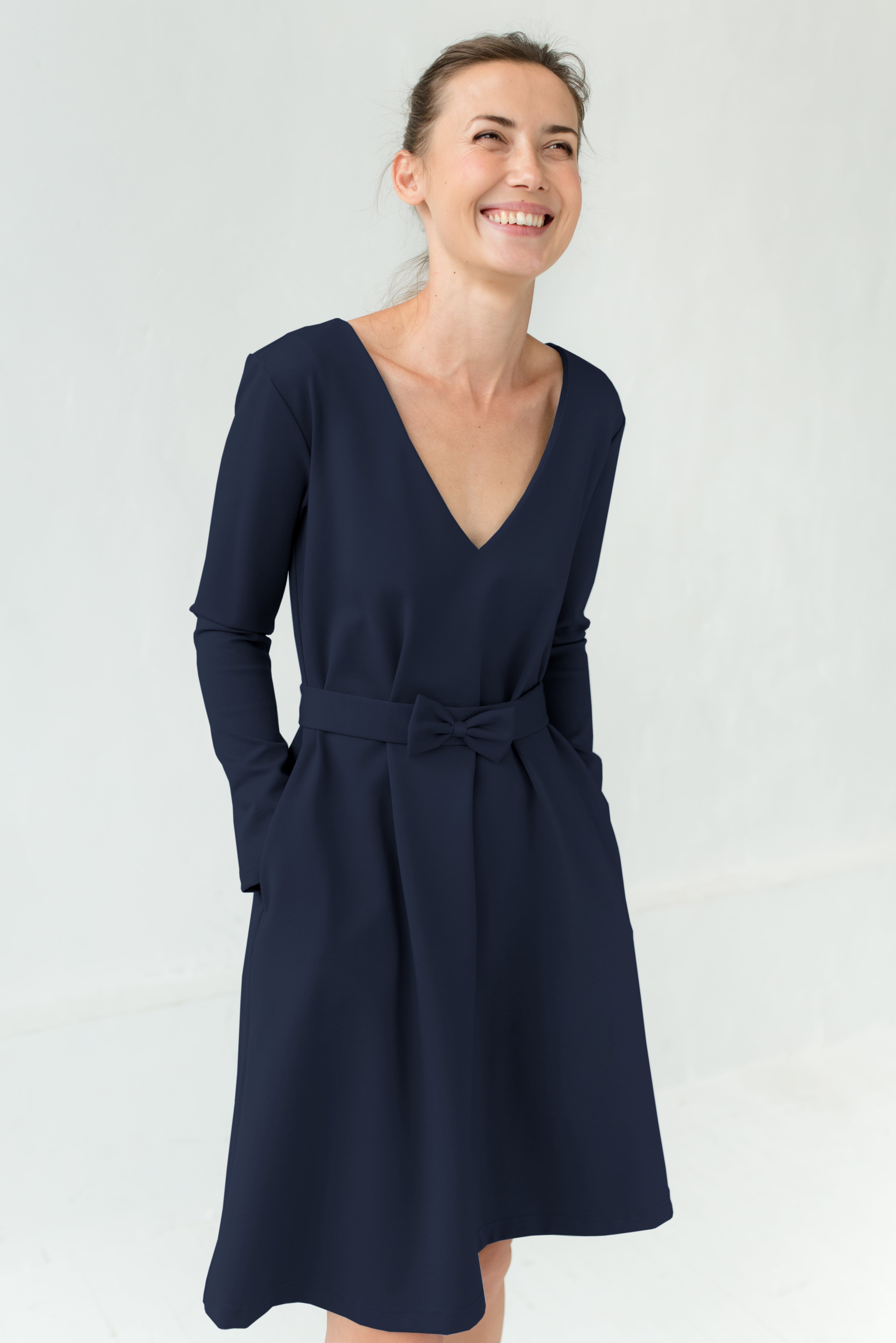 JAZZ — Italian Punto Milano Knit Dress, Belted V-Neck — Deep blue#Color_Deep blue