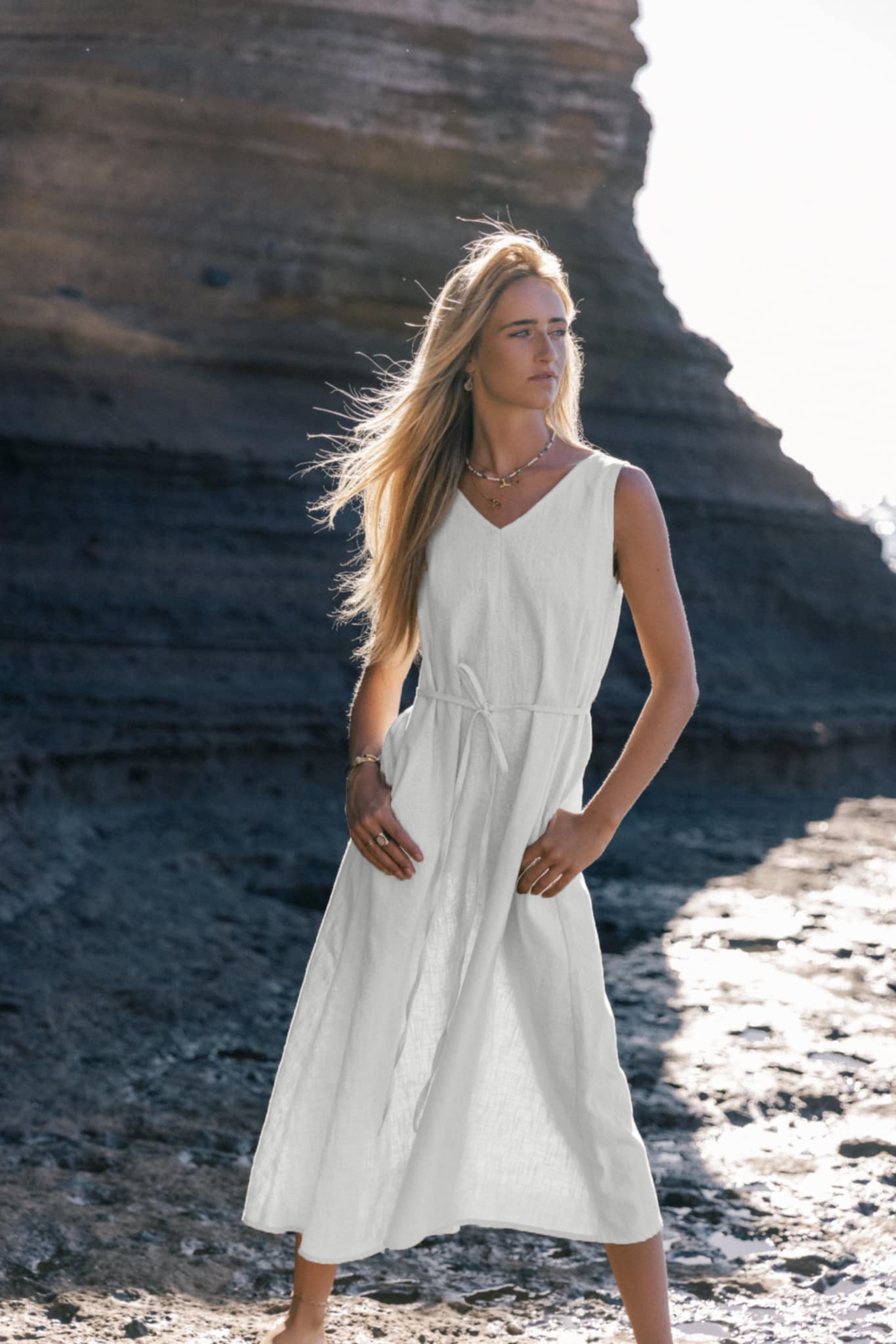 SUNSET — Sleeveless V-Neck Linen Midi Dress — White#Color_White