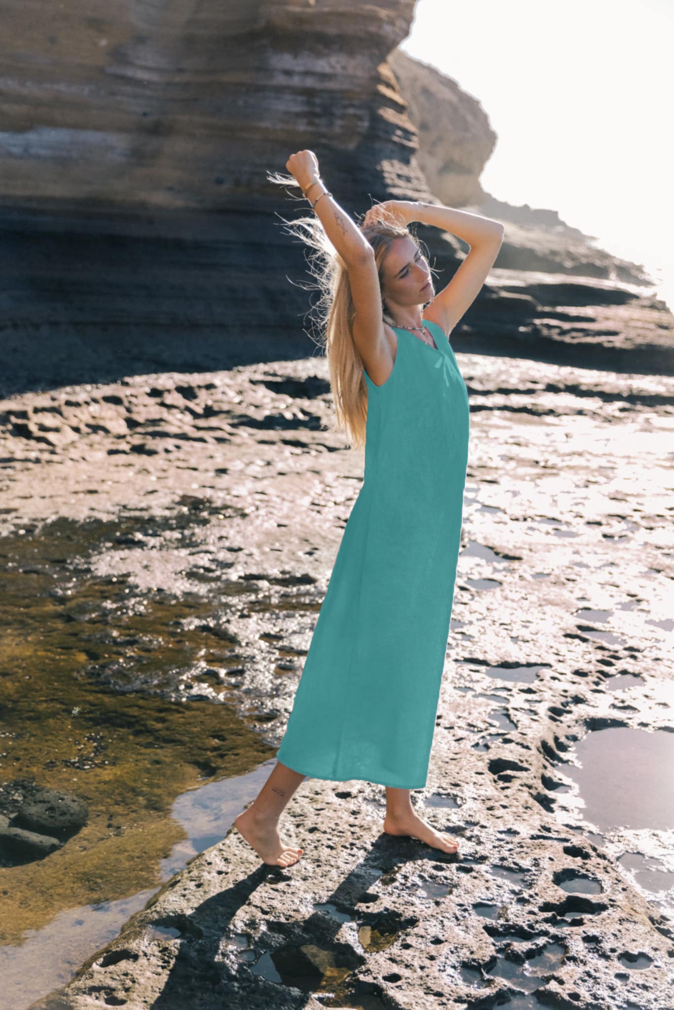 SUNSET — Sleeveless V-Neck Linen Midi Dress — Teal#Color_Teal
