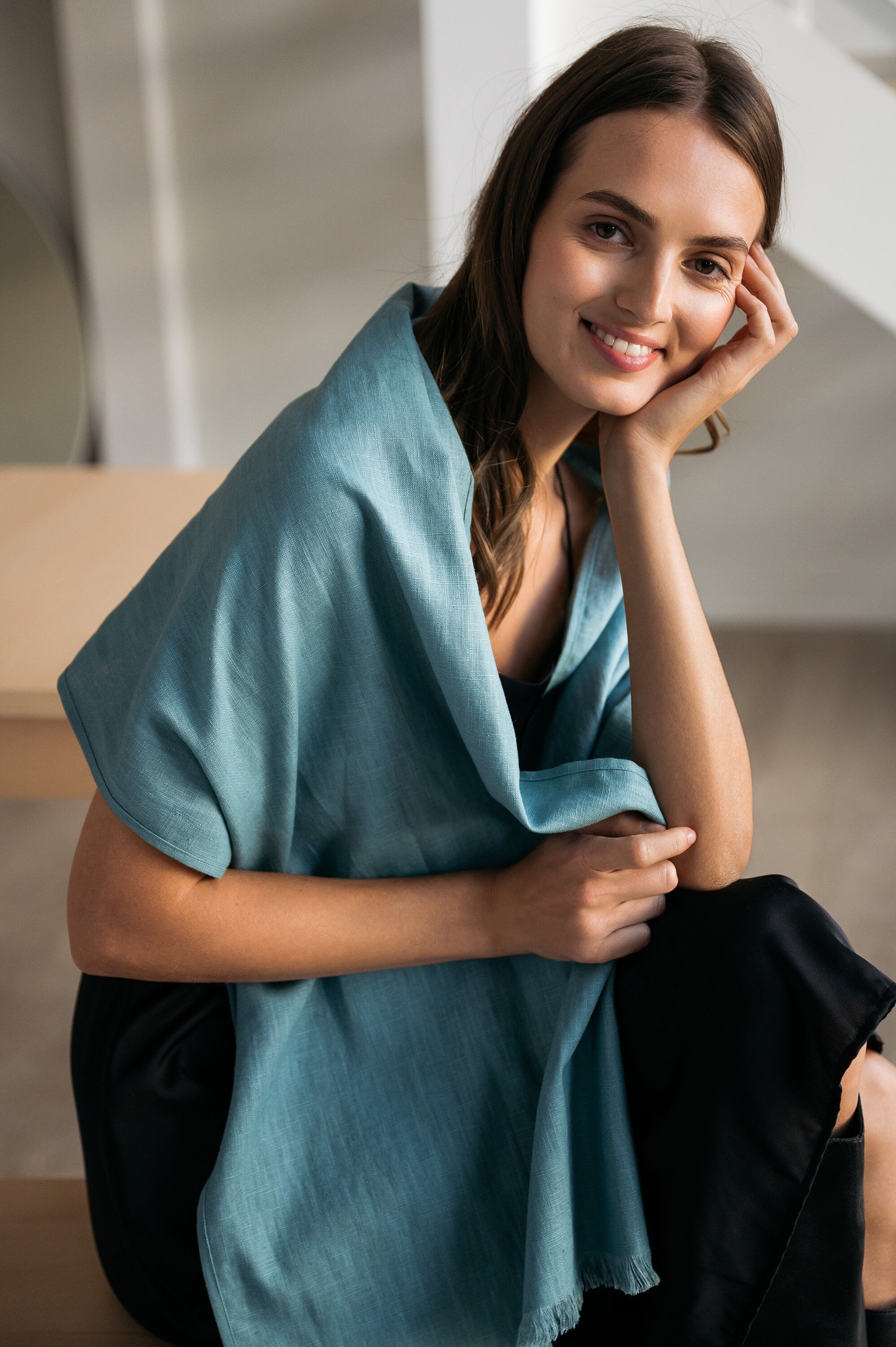 SHADOW — Soft Linen Scarf, Teal