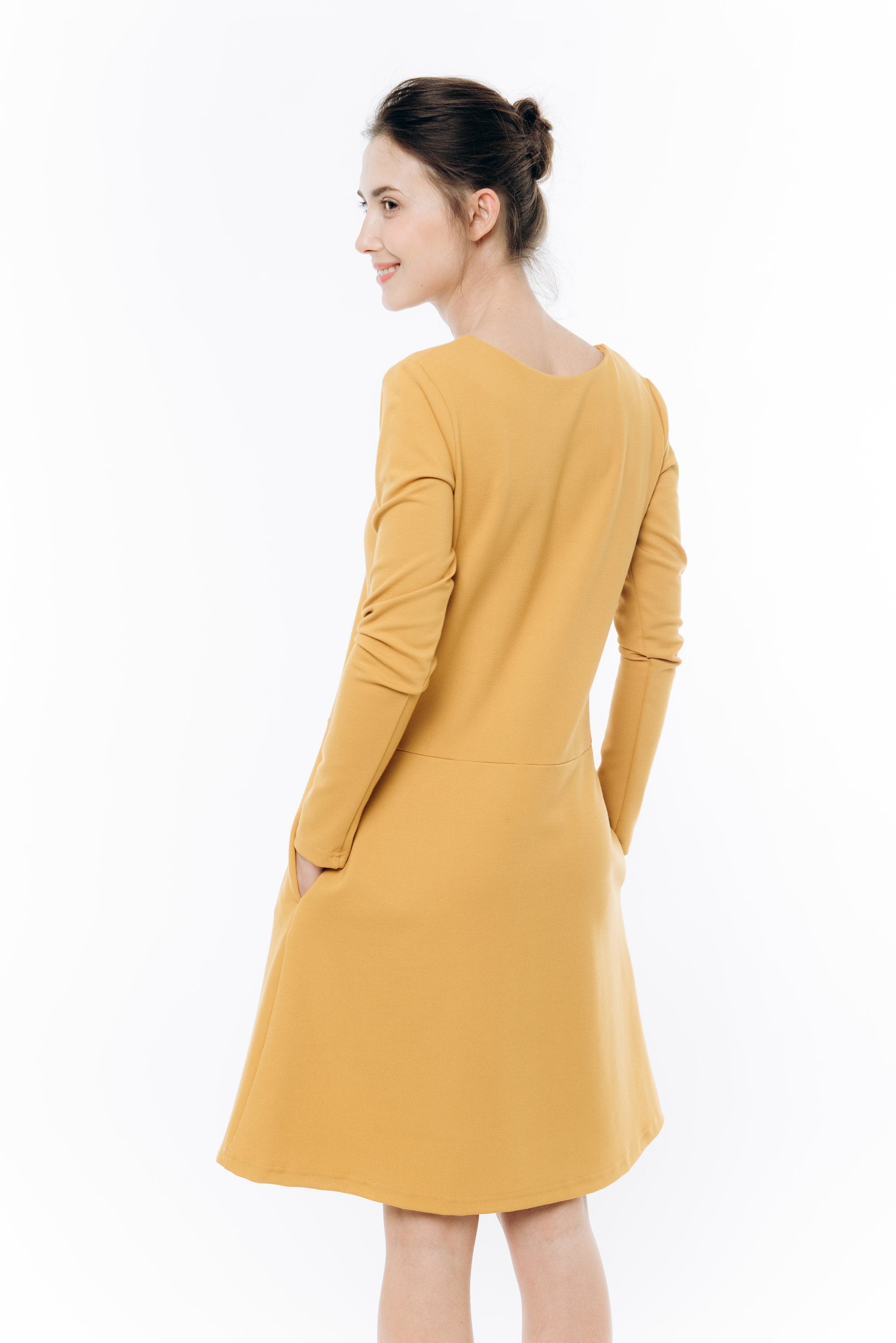 SUN — Robe trapèze en maille Punto Milano italienne à nœud